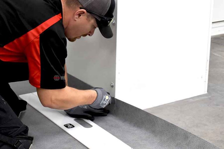 PIG Grippy Mat — Paint Booth Floor Covering